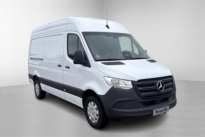 Hvid Mercedes Sprinter 317 fra 2026