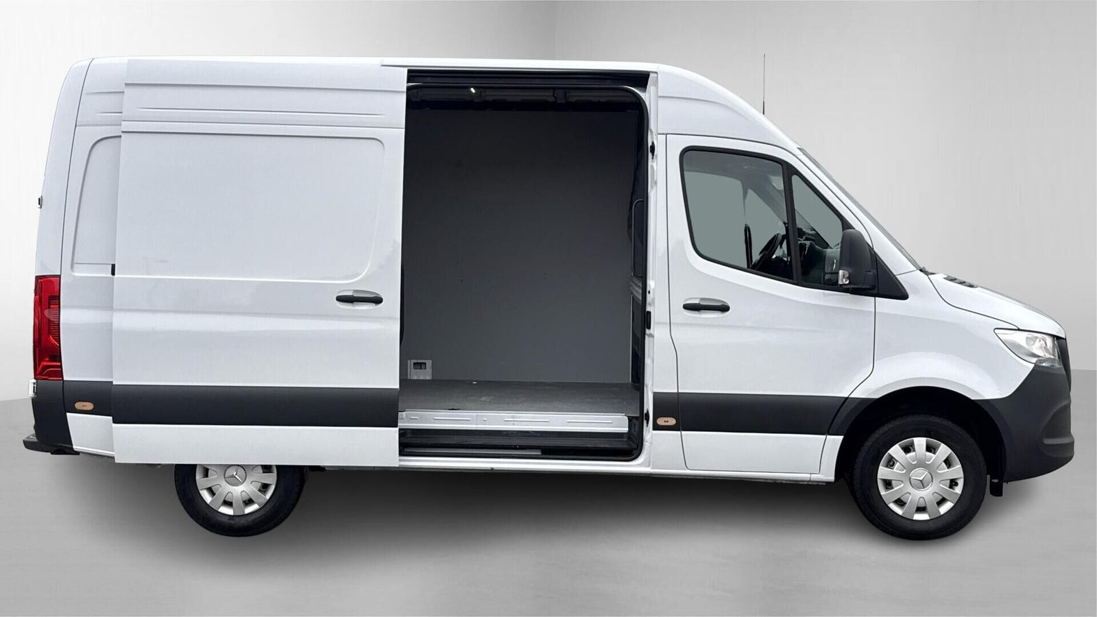 Hvid Mercedes Sprinter 317 fra 2026