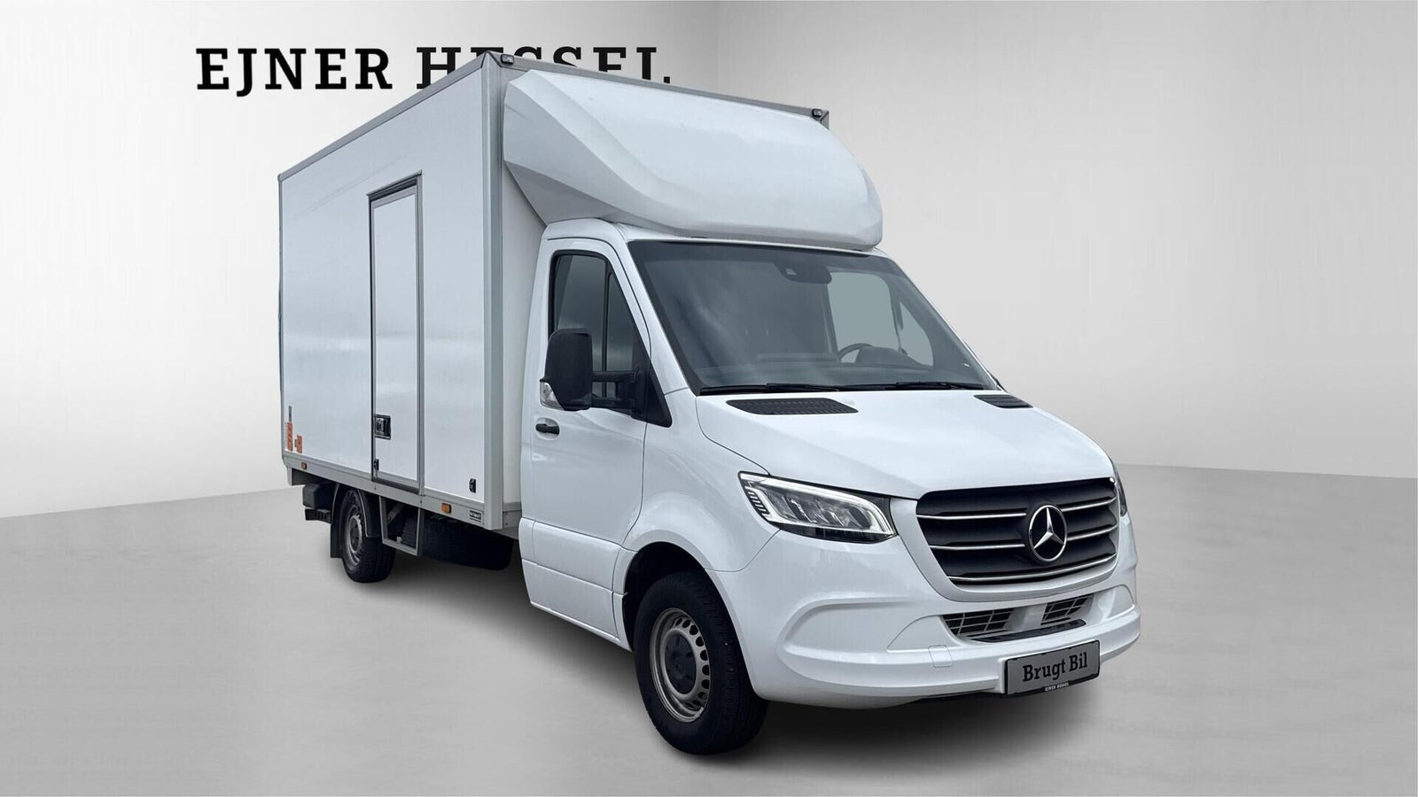 Hvid Mercedes Sprinter 317 fra 2023