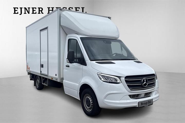 Hvid Mercedes Sprinter 317 fra 2023