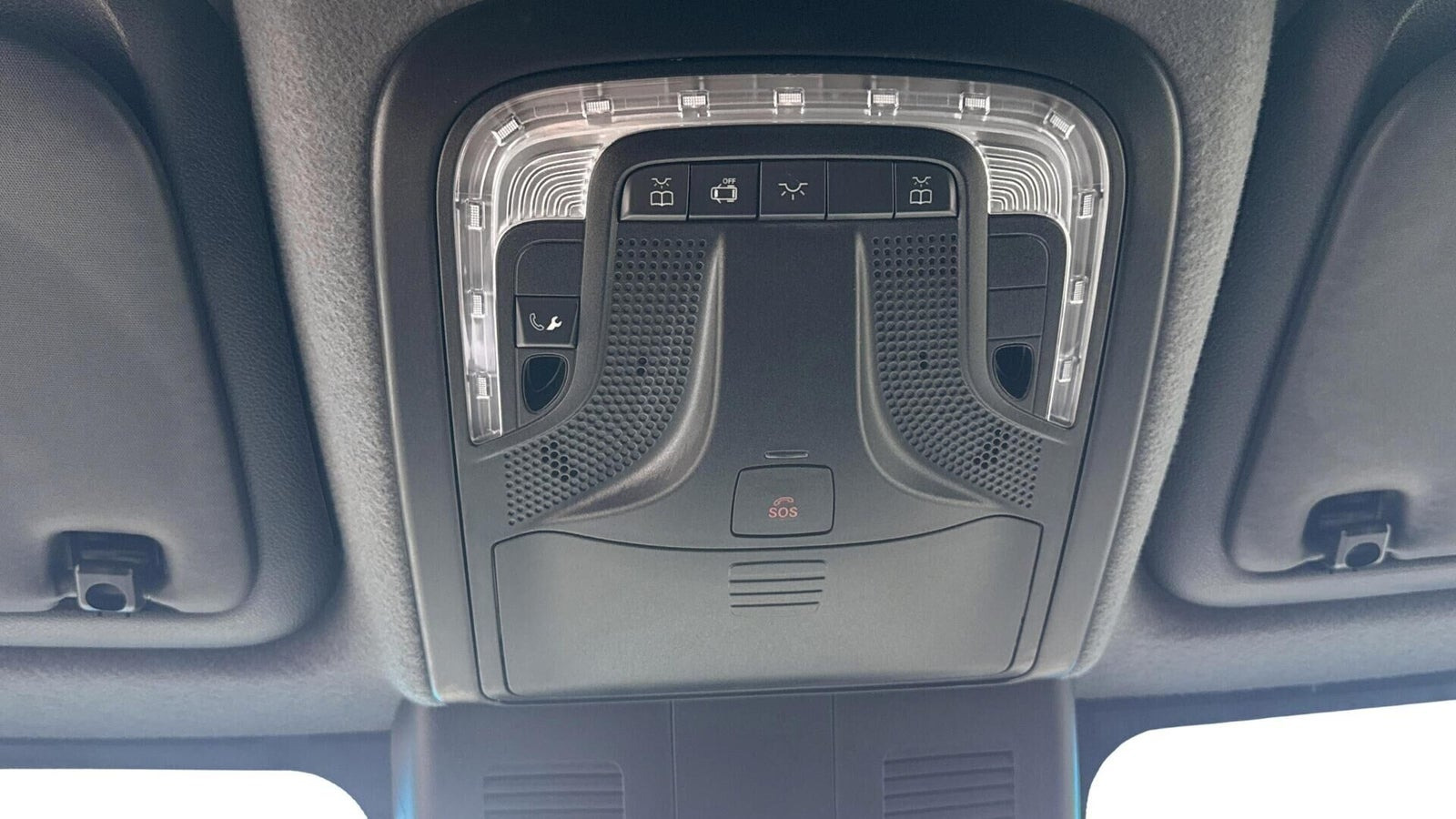 Hvid Mercedes Sprinter 317 fra 2023