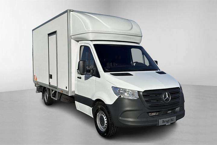 Hvid Mercedes Sprinter 317 fra 2023