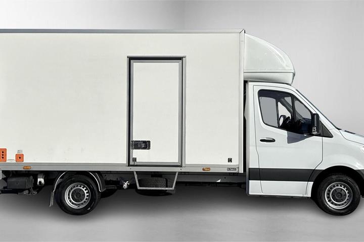 Hvid Mercedes Sprinter 317 fra 2023