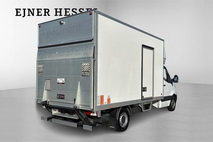 Hvid Mercedes Sprinter 317 fra 2023