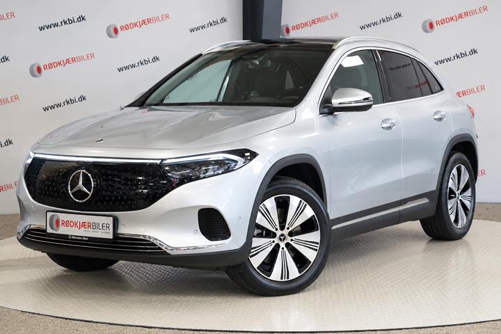 Sølv Mercedes EQA250+ fra 2025