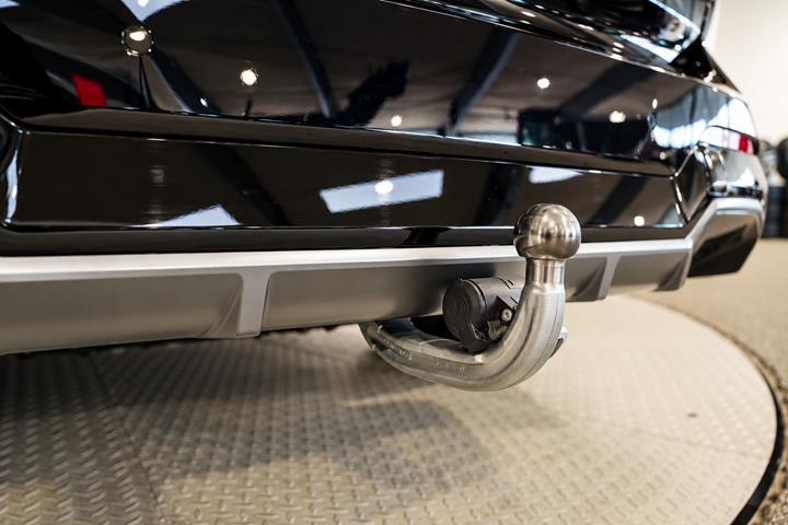 Sort BMW iX3 fra 2024
