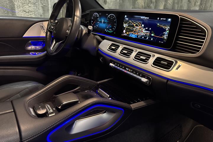 Sort Mercedes GLE fra 2020