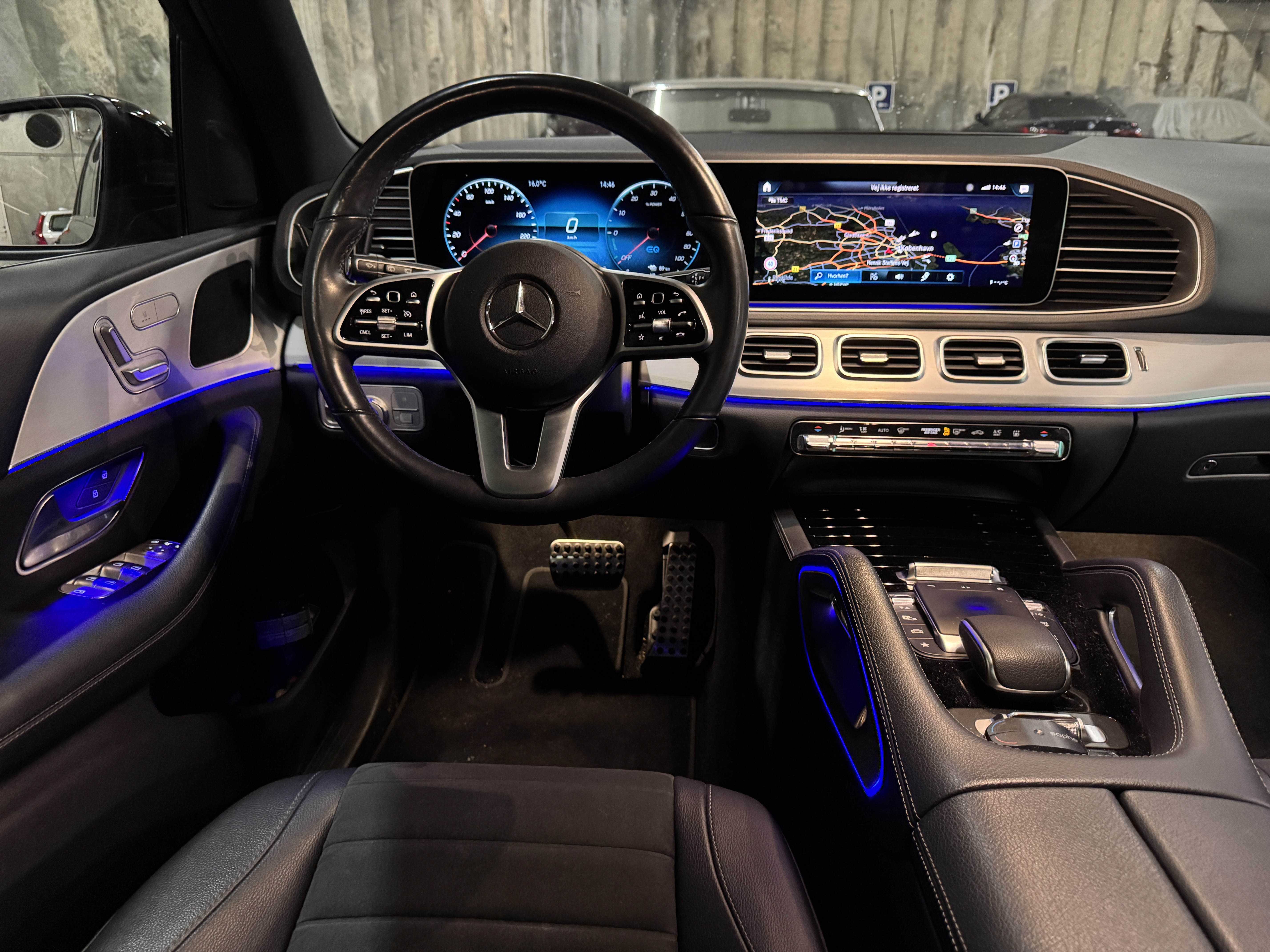 Sort Mercedes GLE fra 2020