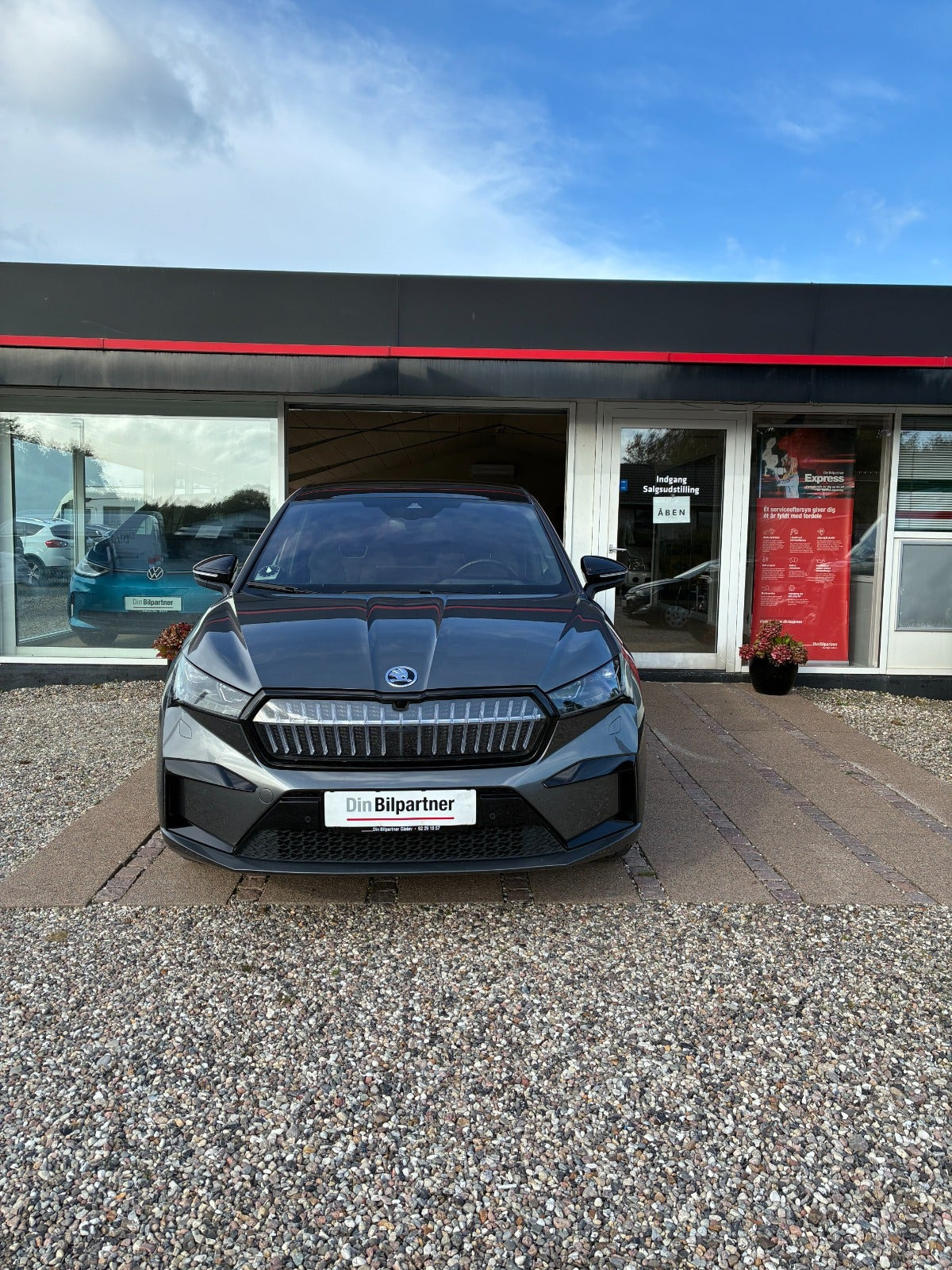 Sort Skoda Enyaq fra 2024