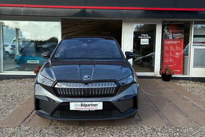 Sort Skoda Enyaq fra 2024