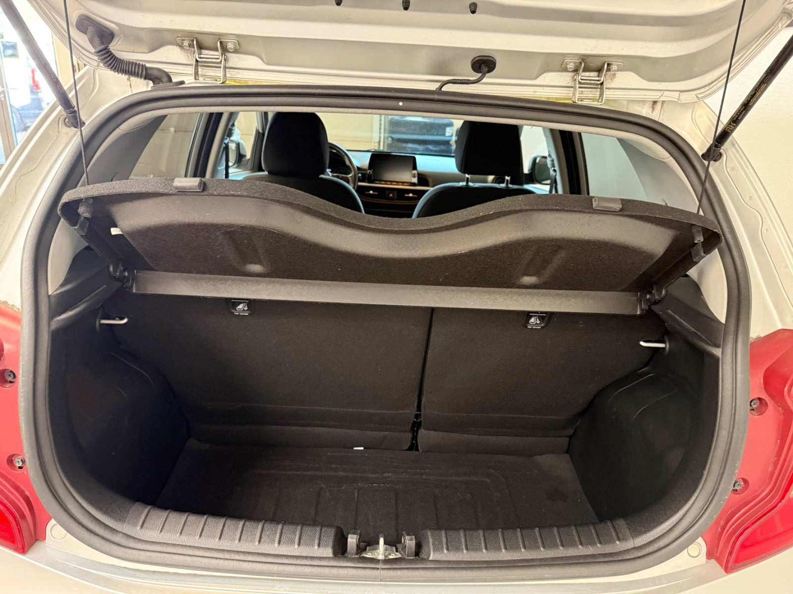 Sølv Kia Picanto fra 2021