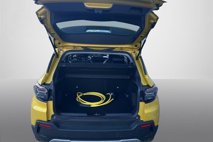 Gul Jeep Avenger fra 2025