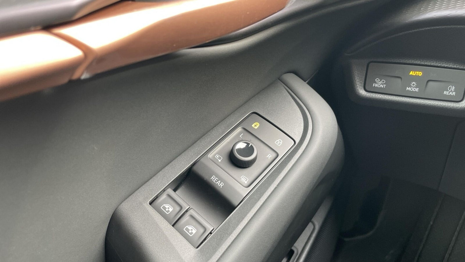 Sort Cupra Tavascan fra 2026
