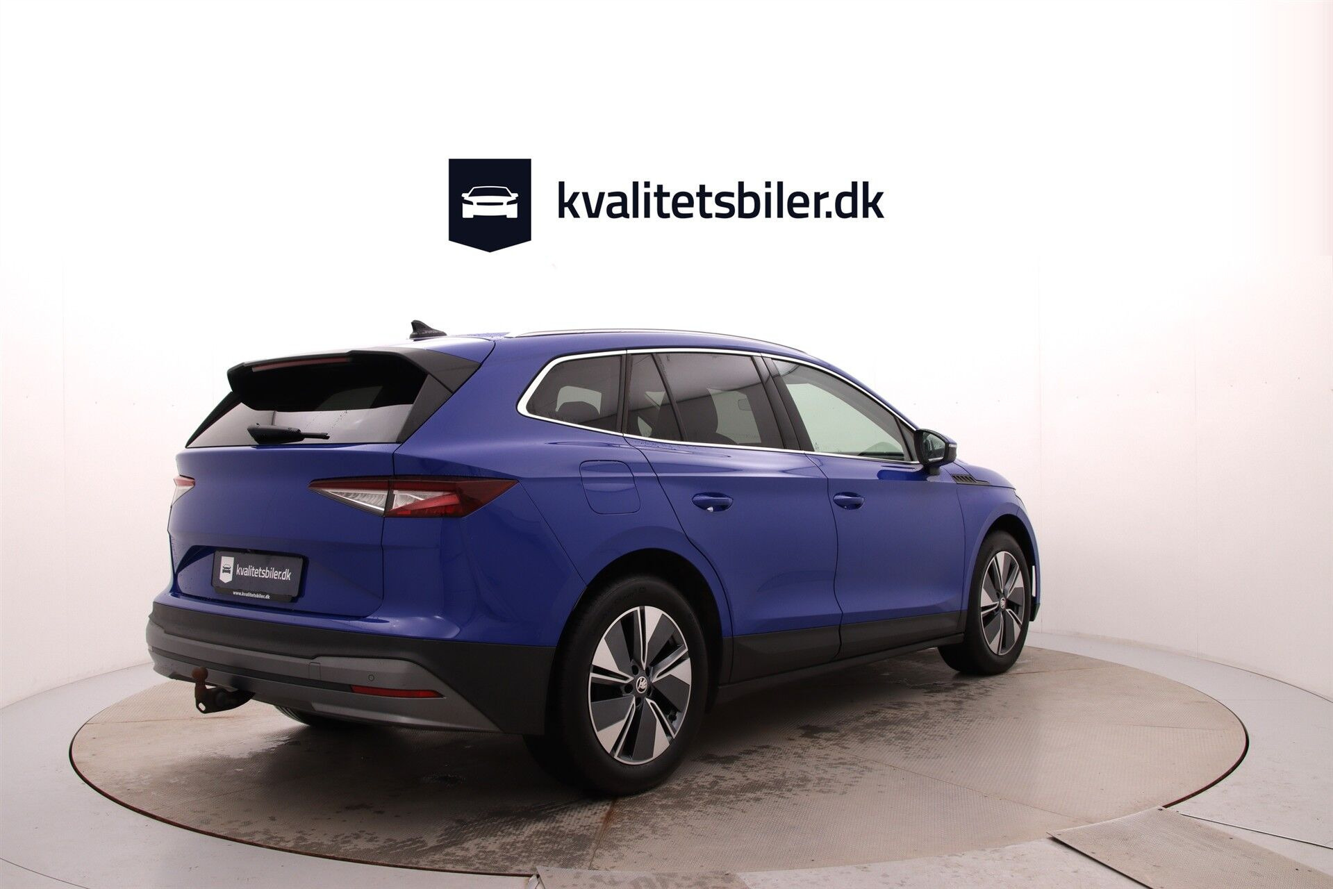 Blå Skoda Enyaq fra 2023