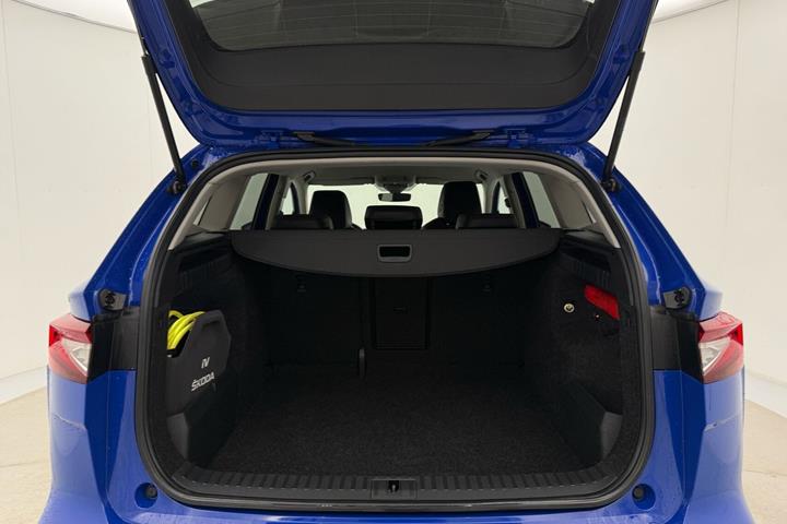 Blå Skoda Enyaq fra 2023