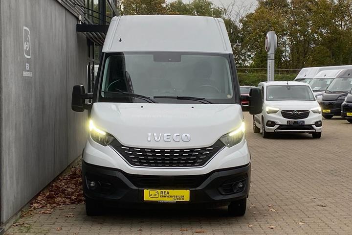 Hvid Iveco Daily fra 2021