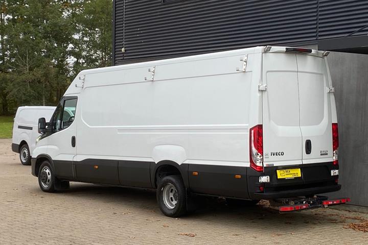 Hvid Iveco Daily fra 2021