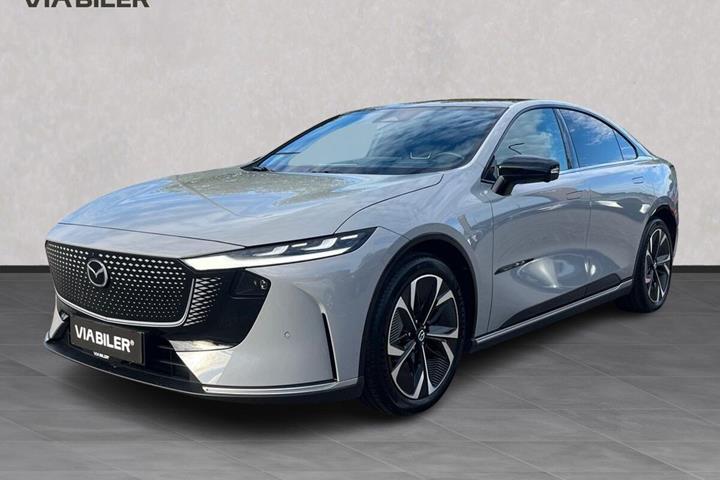 Grå Mazda 6e fra 2026
