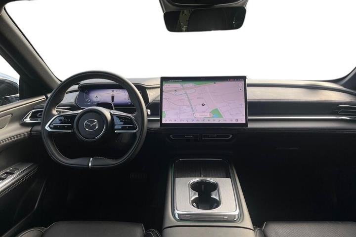 Grå Mazda 6e fra 2026