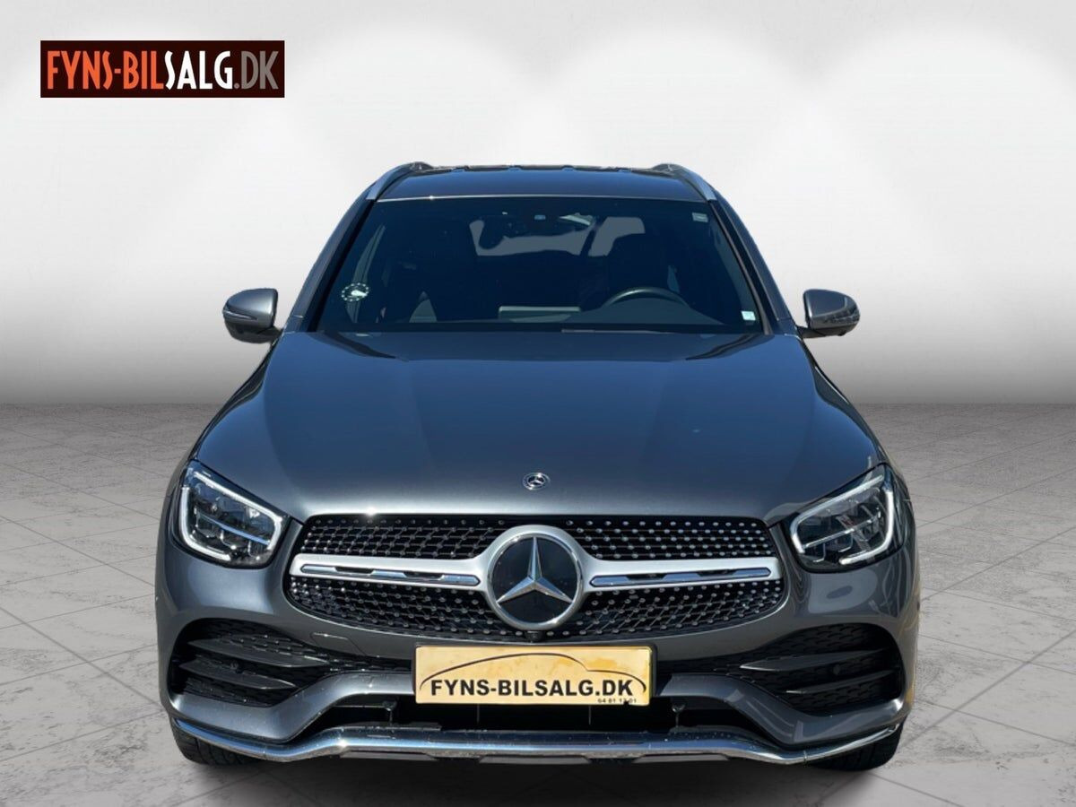 Sort Mercedes GLC300 d fra 2020