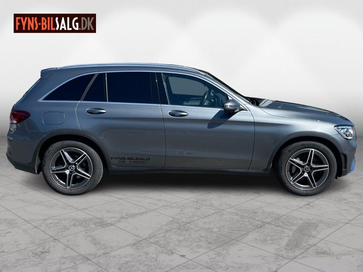 Sort Mercedes GLC300 d fra 2020