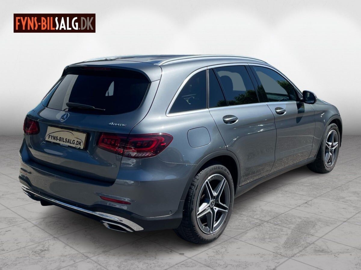 Sort Mercedes GLC300 d fra 2020