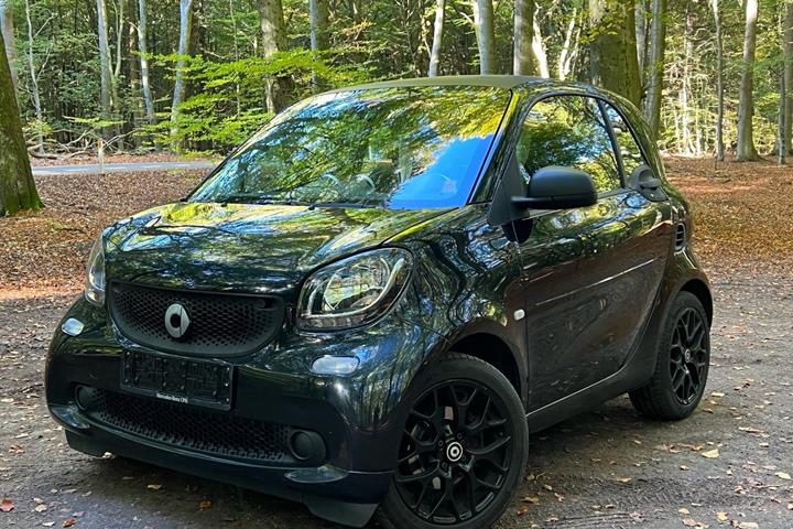 Sort Smart Fortwo fra 2015 set udefra