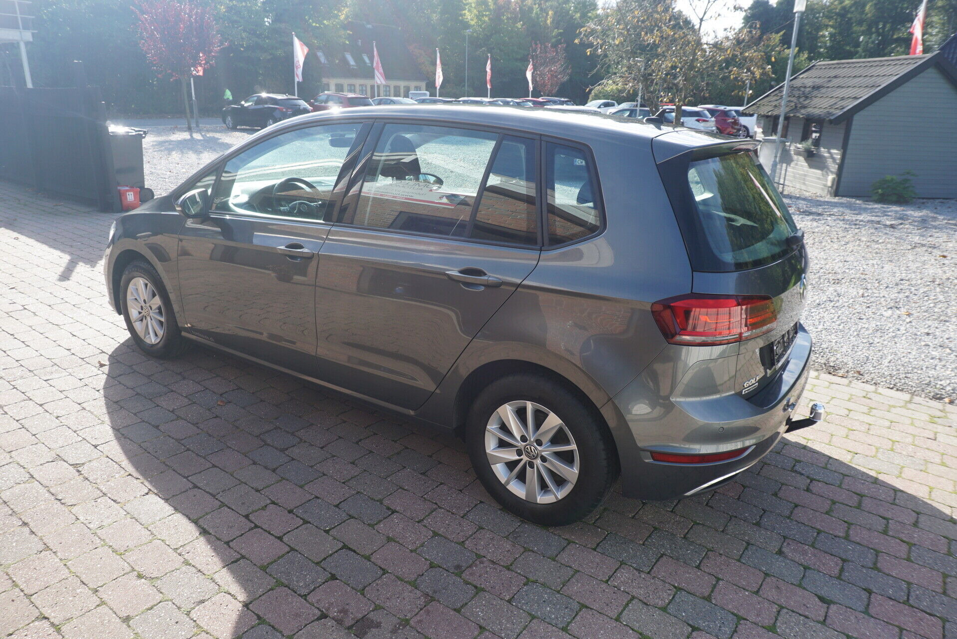 Sort VW Golf Sportsvan fra 2019