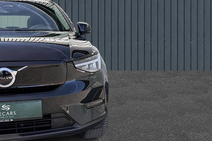 Sort Volvo XC40 fra 2023