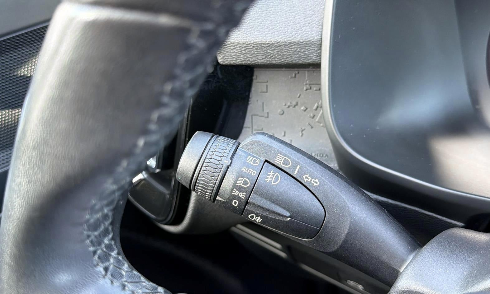 Sort Volvo XC40 fra 2023