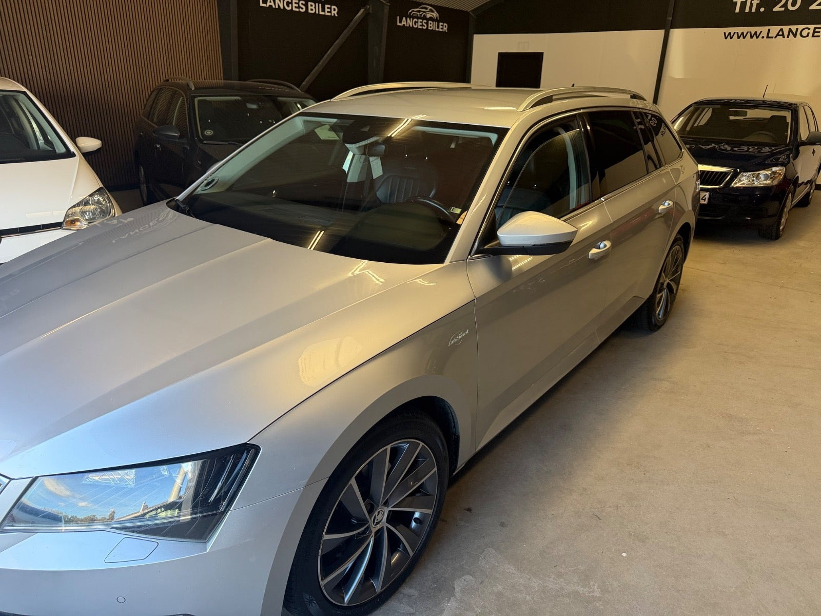 Sølv Skoda Superb fra 2017