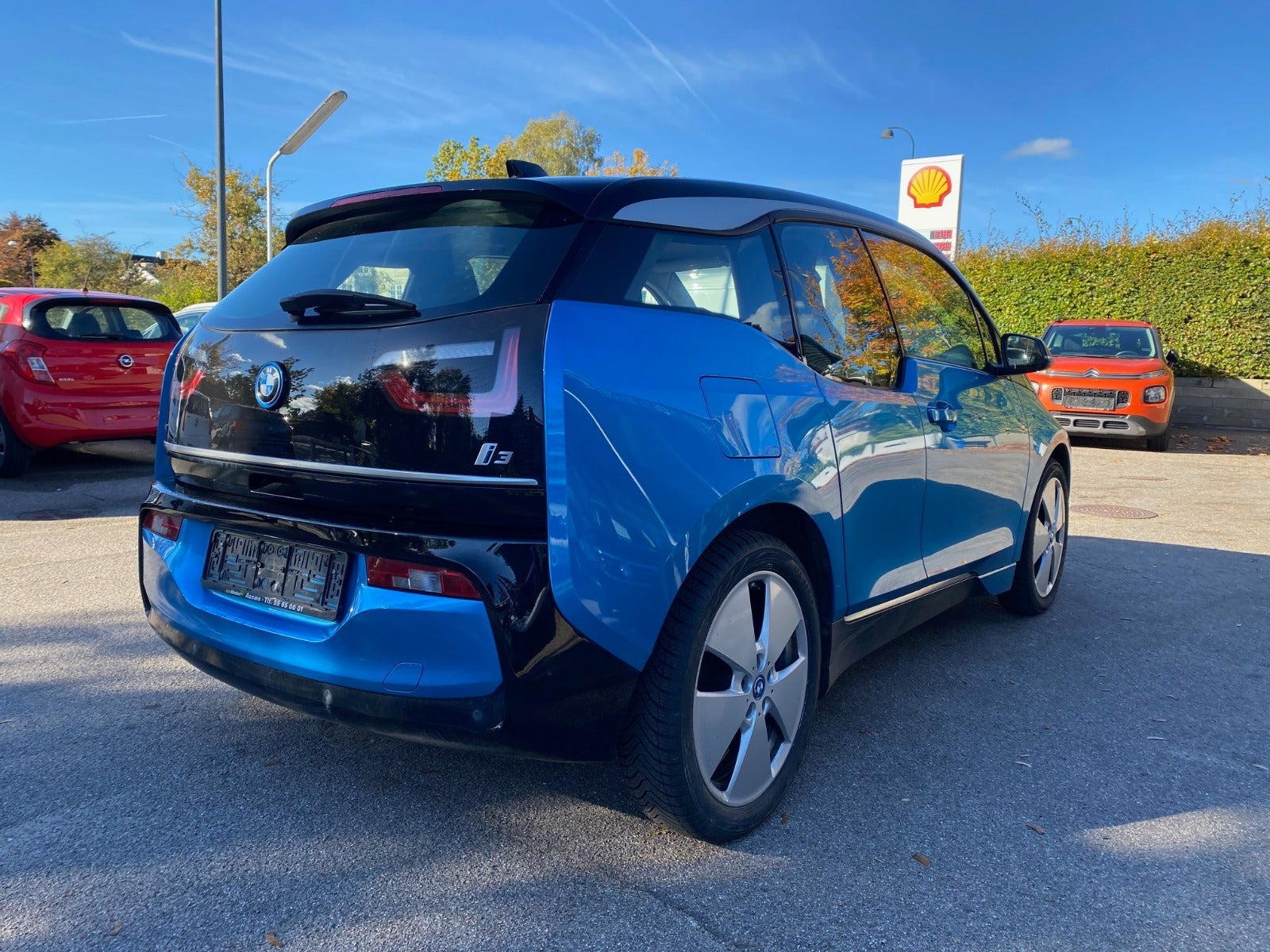 Blå BMW i3 fra 2018