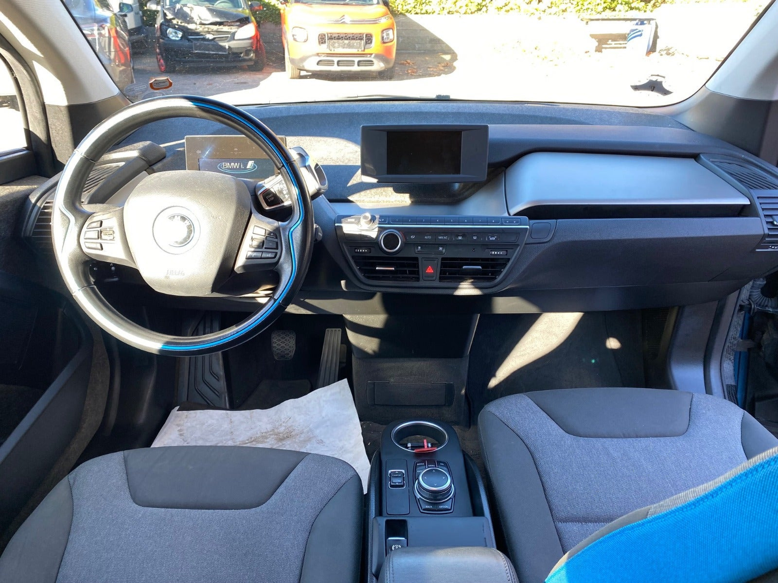 Blå BMW i3 fra 2018
