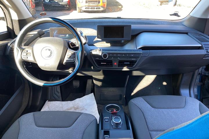 Blå BMW i3 fra 2018