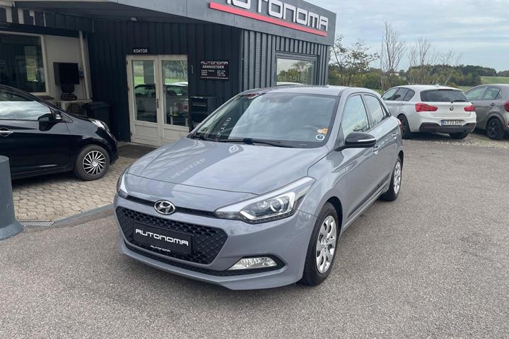 Grøn Hyundai i20 fra 2016