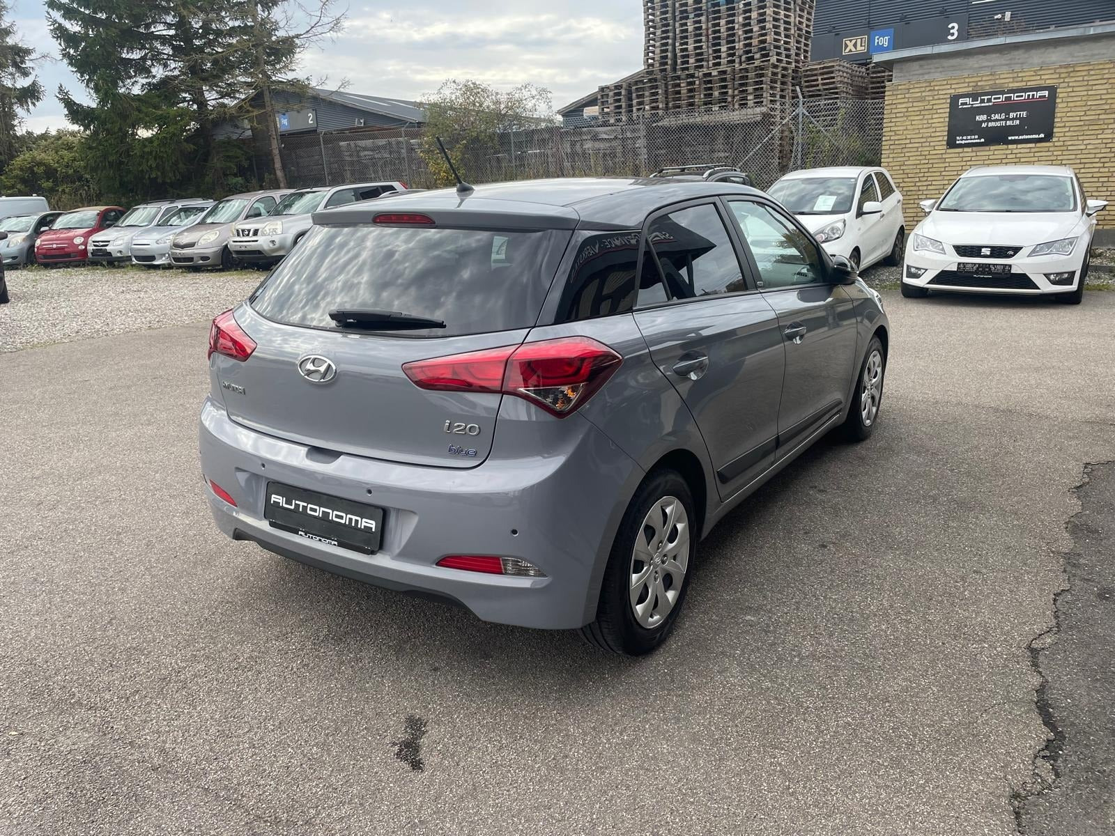 Grøn Hyundai i20 fra 2016