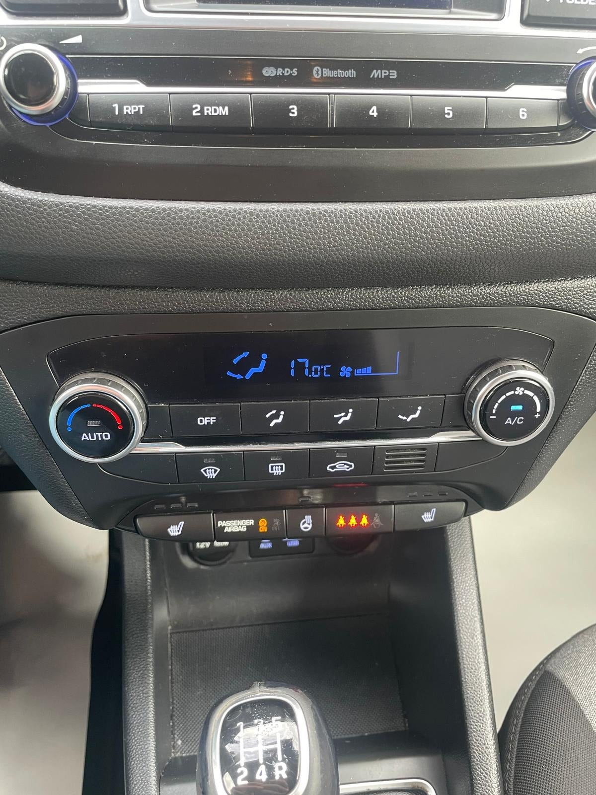 Grøn Hyundai i20 fra 2016