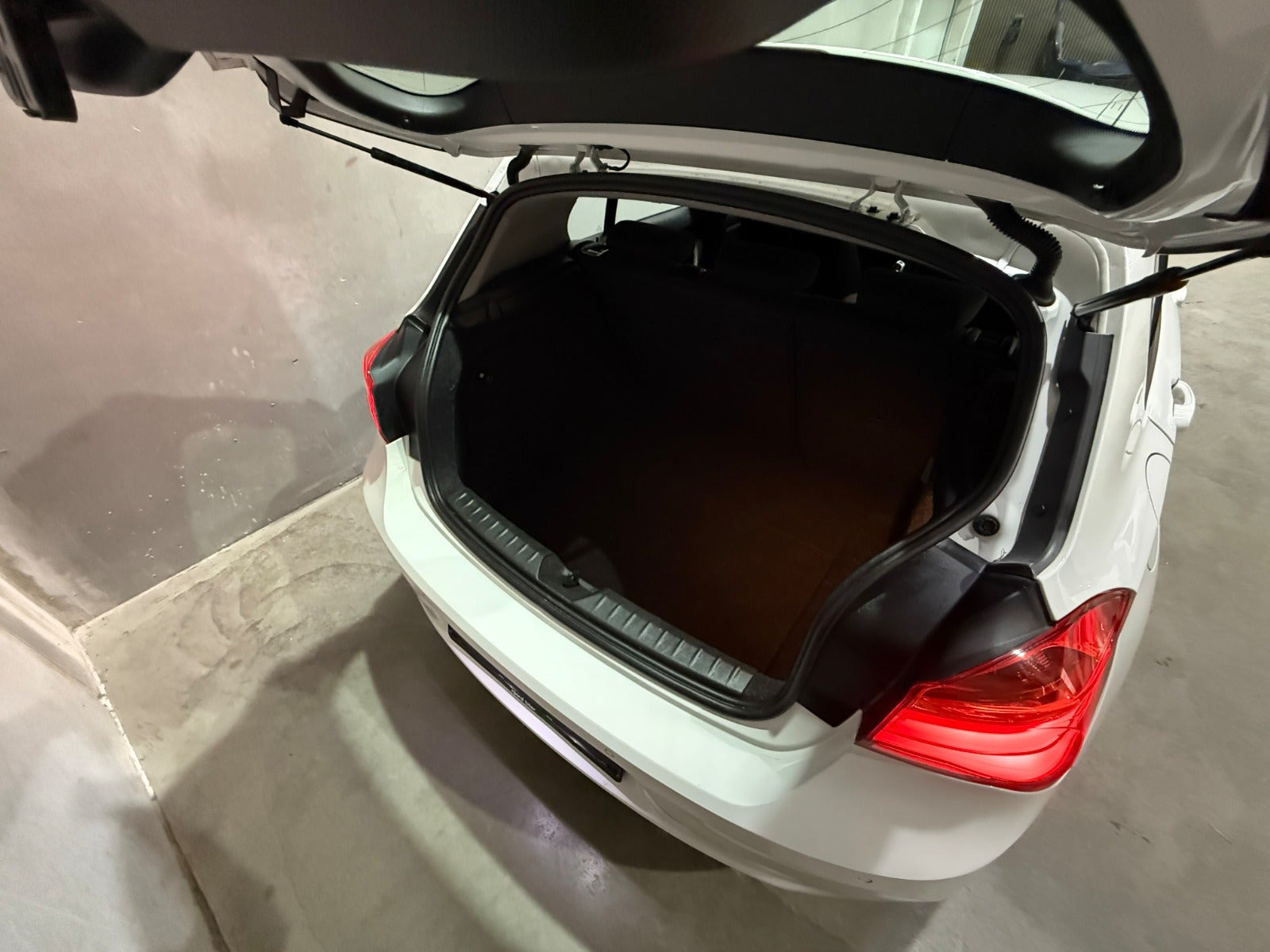 undefined BMW 118i fra 2018