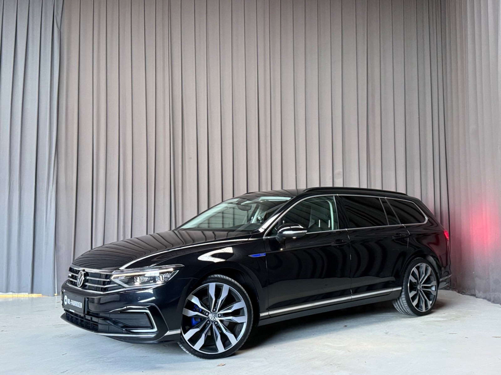 Sort VW Passat fra 2020