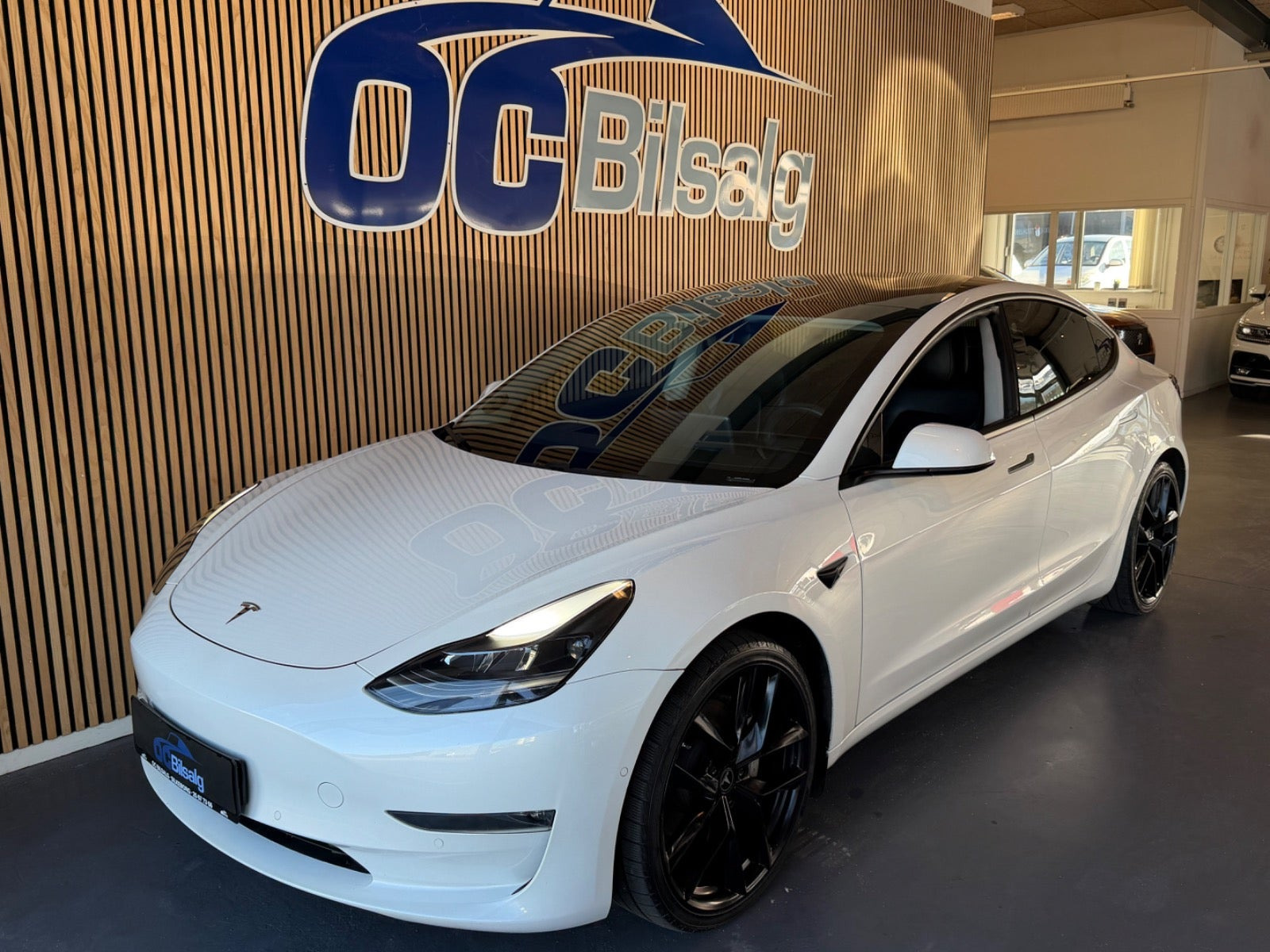 Tesla Model 3 Long Range AWD