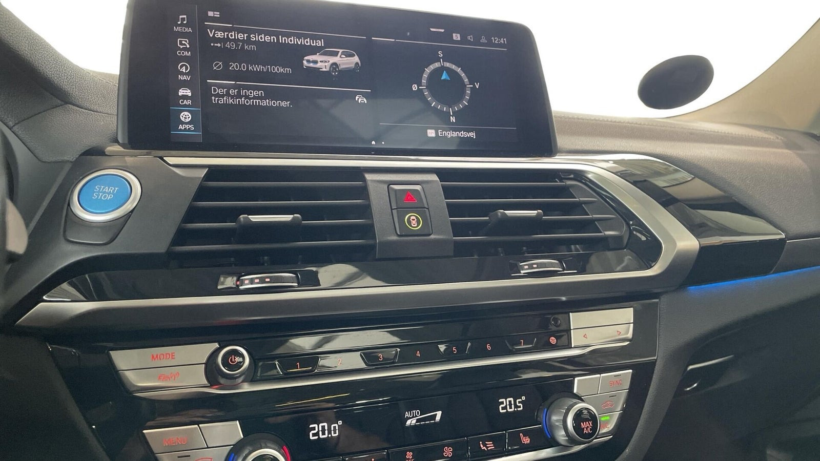Hvid BMW iX3 fra 2021