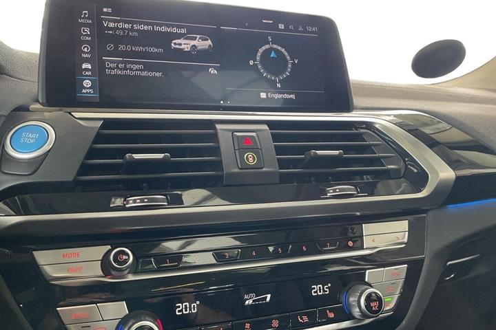 Hvid BMW iX3 fra 2021