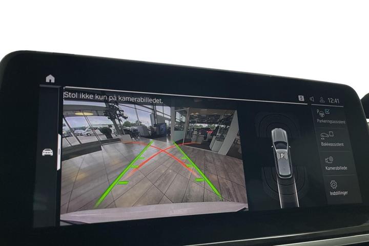 Hvid BMW iX3 fra 2021
