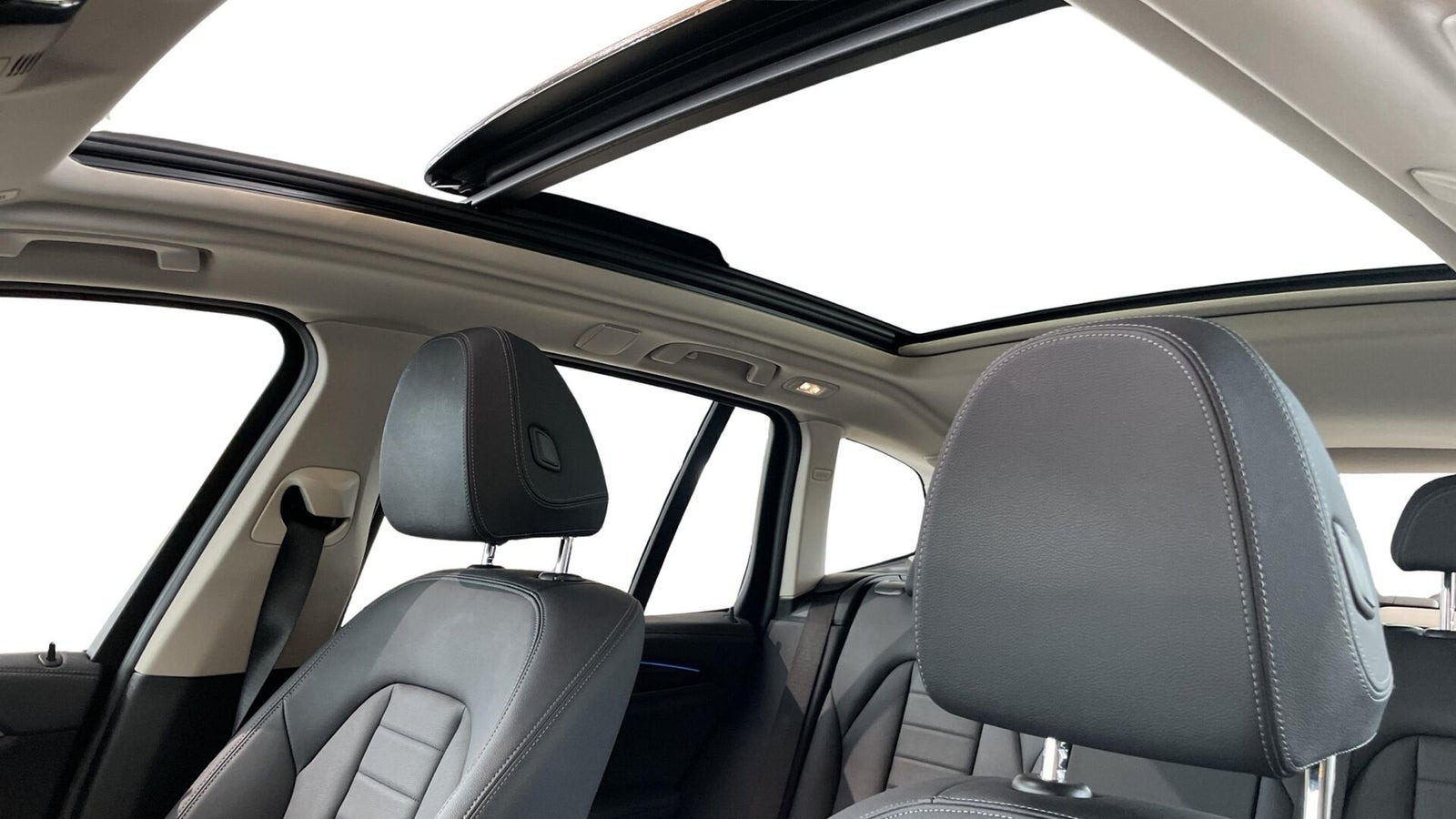Hvid BMW iX3 fra 2021