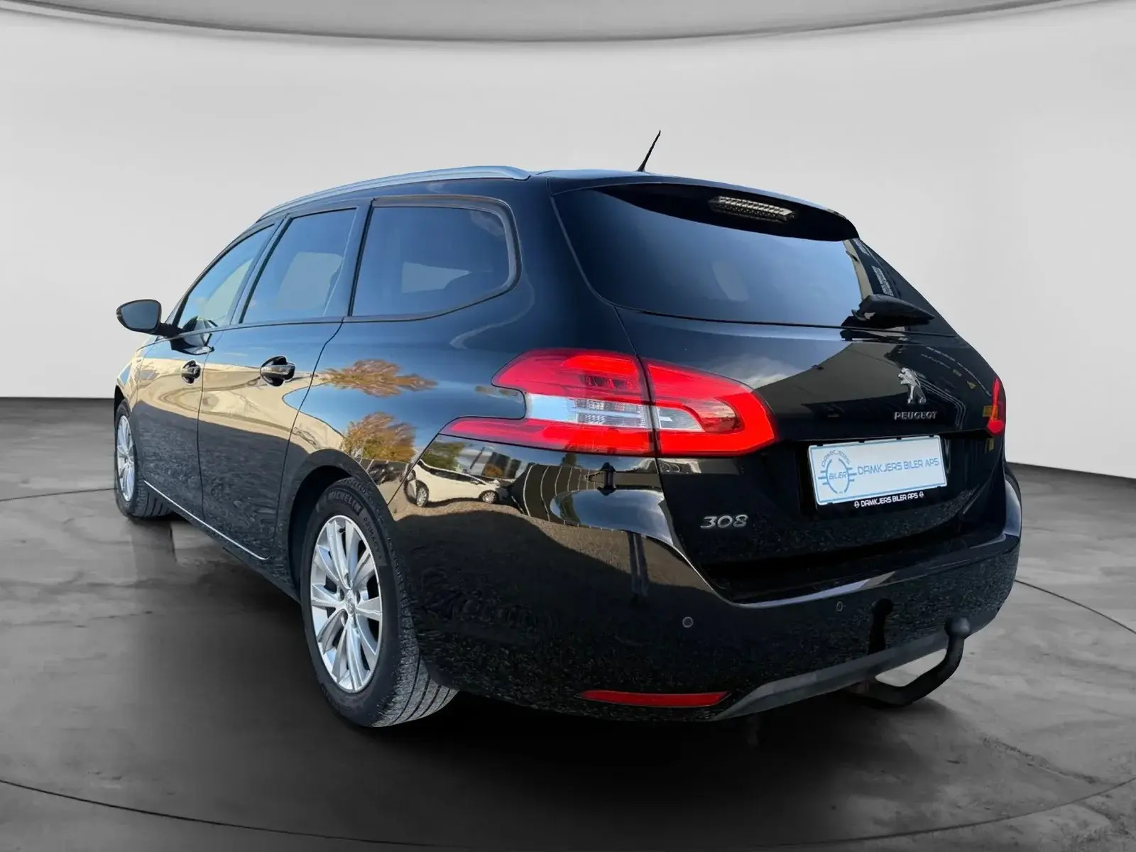 Sort Peugeot 308 fra 2020