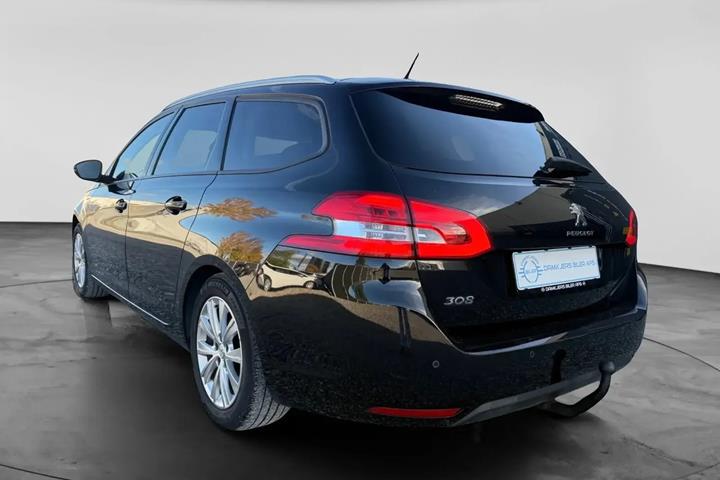 Sort Peugeot 308 fra 2020