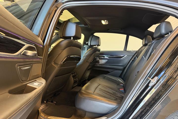 undefined BMW 730d fra 2017
