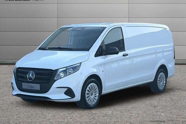 Hvid Mercedes Vito 114 fra 2026
