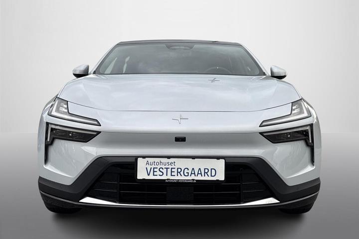 Hvid Polestar 4 fra 2026