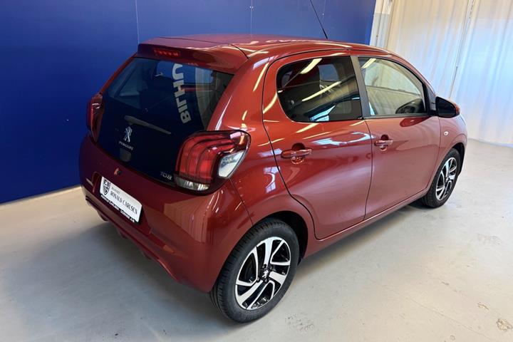 Rød Peugeot 108 fra 2021